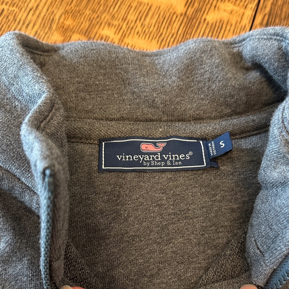 Vineyard Vines Men's Charcoal 1/4 Zip-Up Sweater Sweatshirt Top Sticking Sz S - Picture 2 of 7